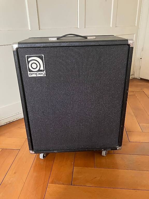 Amplificatori: Ampeg B 15-N – Usato da St. Gallen venduto da czucio