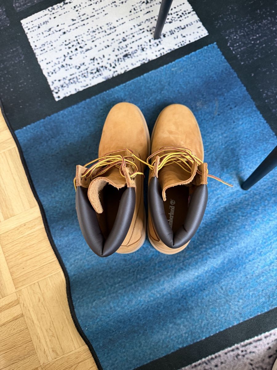 Timberland Scarpe da uomo: Timberland Wheat Nubuck Leather Boots - Size 40 EU. – Nuovo (secondo la descrizione) da Burgdorf venduto da karam86 2
