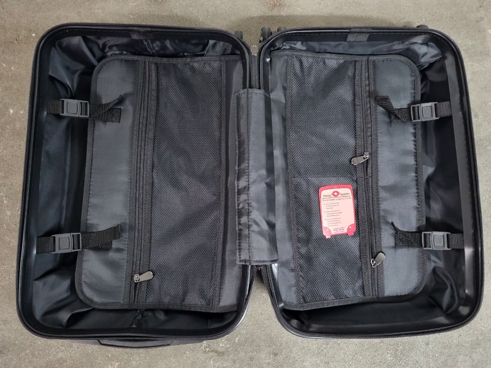 Valigie & Borse: Neuwertiger Trolley/Koffer, Hartschale, Schwarz – Nuovo (secondo la descrizione) da Nottwil venduto da Janny77 7