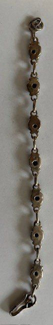 Bracelets: Silber Armband, grüne Steine, ca 17cm lang – D'occasion à Basel par machplatz 5