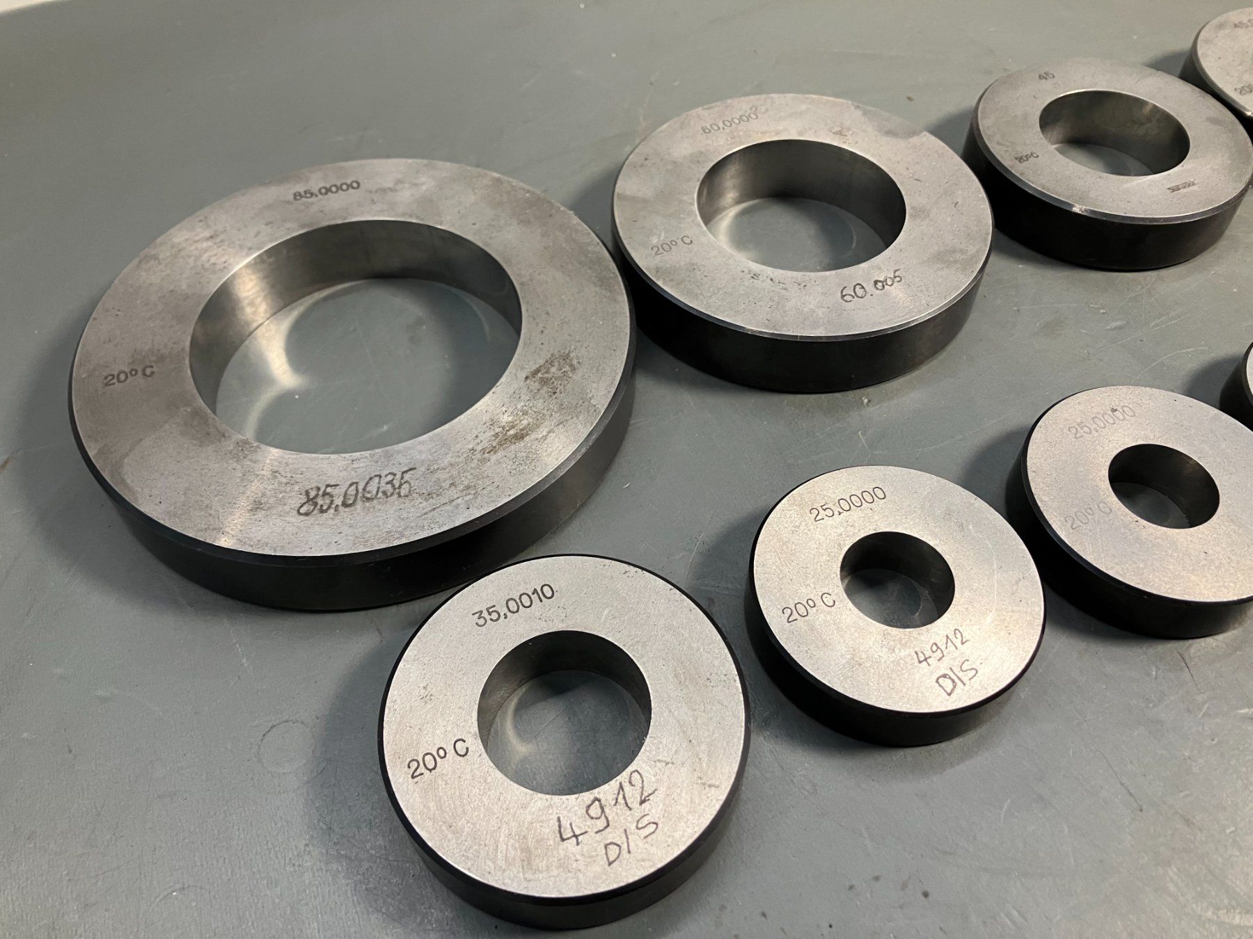 Altro per industria metallurgica: Post. div. Einstellringe/Prüfringe div. Grössen ab 1.- – Usato da Lichtensteig venduto da Buy24International 1