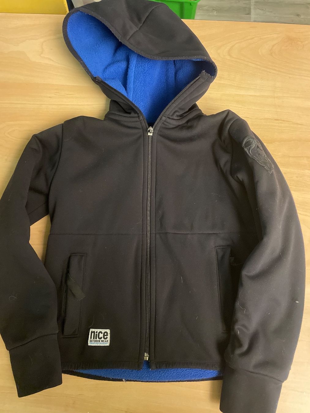 Giacche & Cappotti: Schwarze Nice Reit Softshelljacke Gr.128 – Usato da Obergerlafingen venduto da cabo4