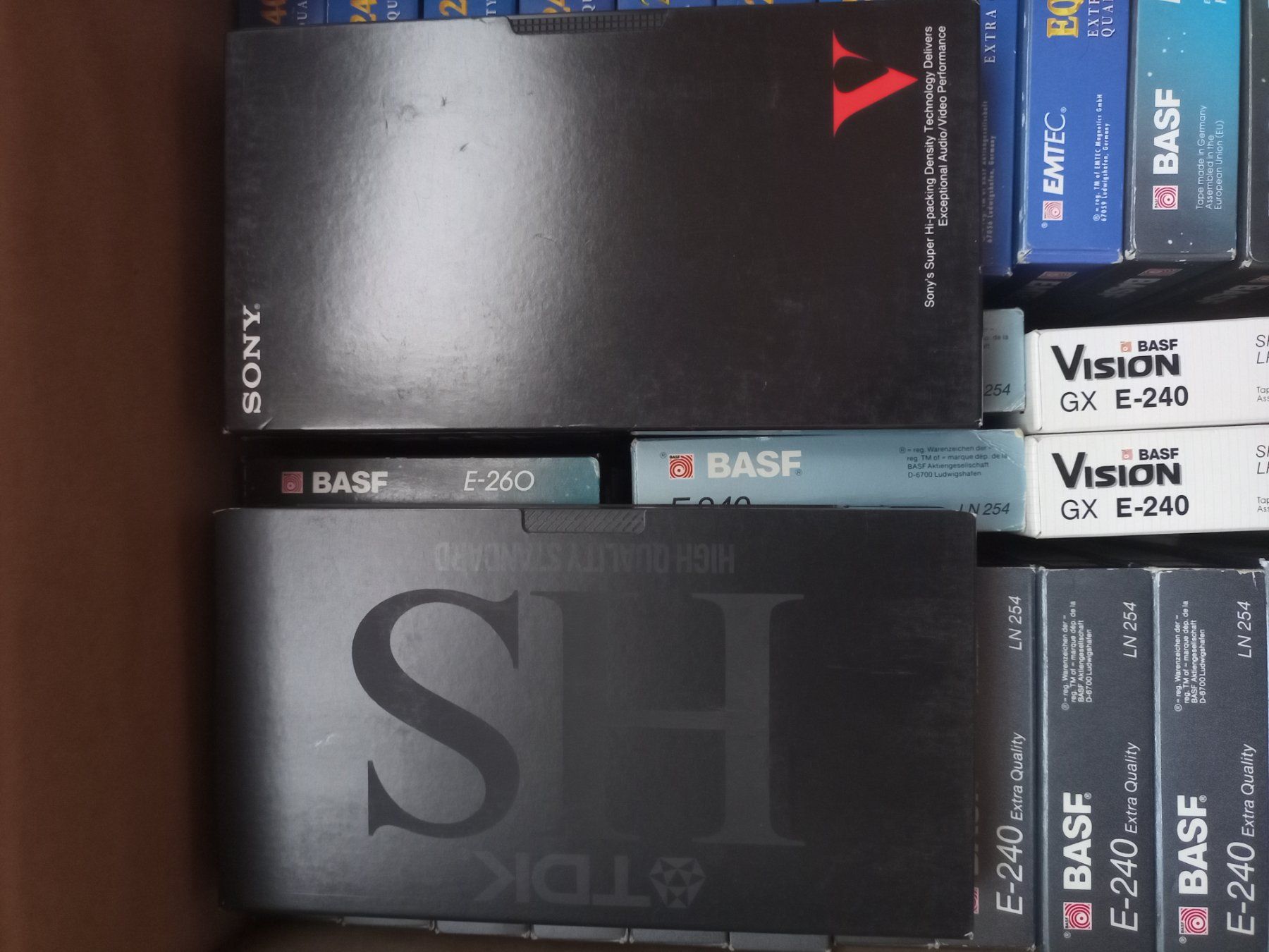 Tutti i VHS: VHS Kassetten (38 Stück) – Usato da Spiez venduto da egonolsen 6