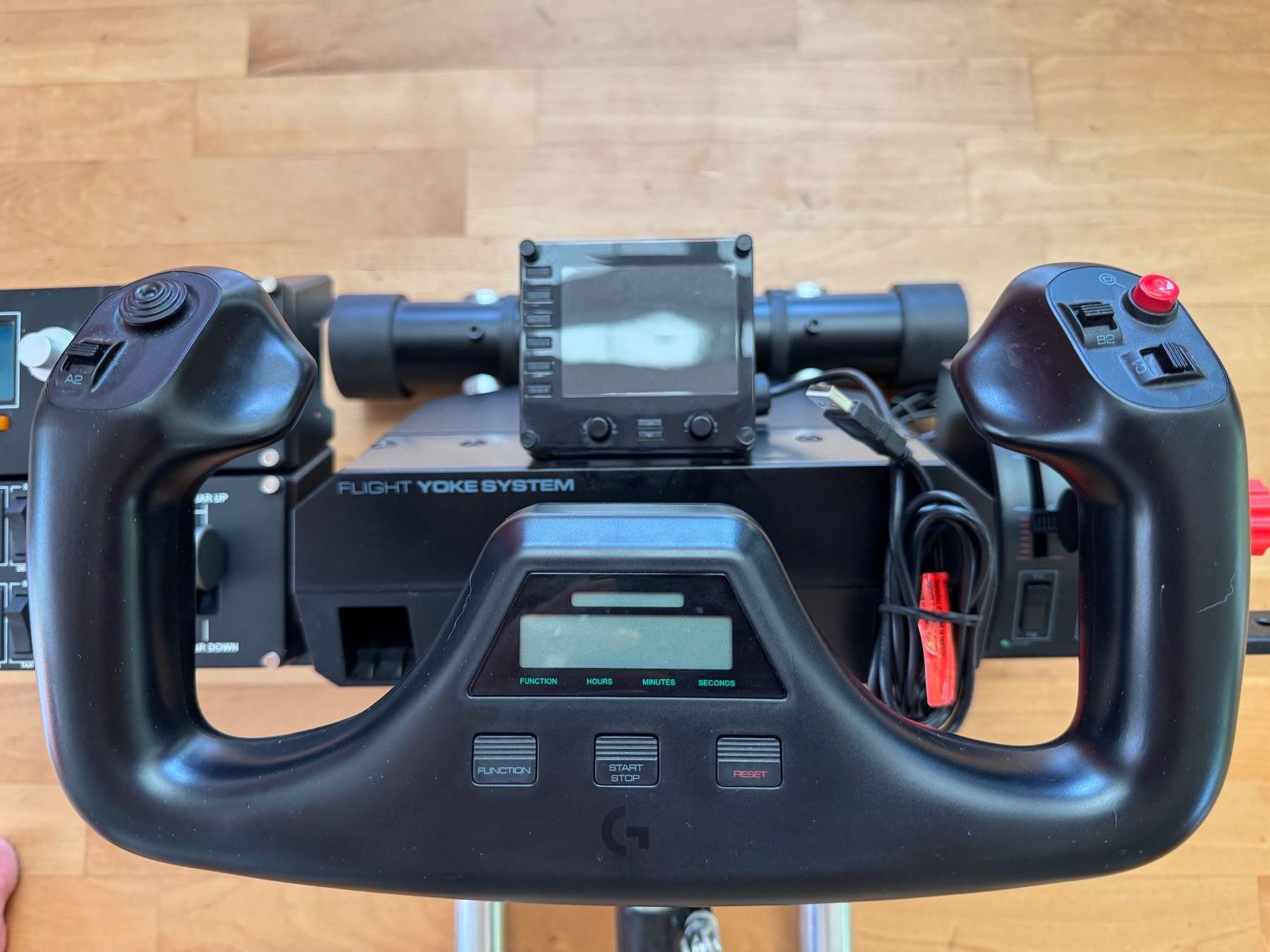 Logitech Controller: Logitech G Saitek Pro Flight Yoke System - Top Zustand! – Usato da Mägenwil venduto da Dascha69 2