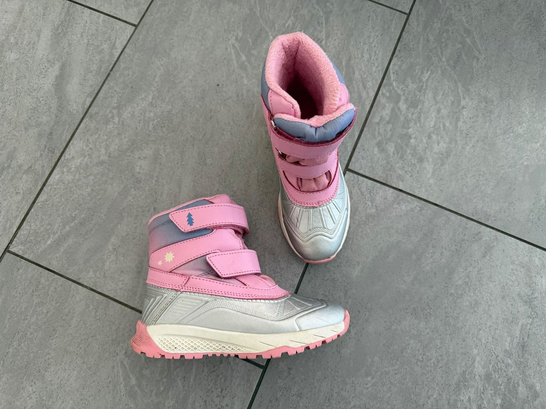 Schuhe für Mädchen: Winterstiefel - Grösse 30 – Gebraucht aus Bülach von Loredana13