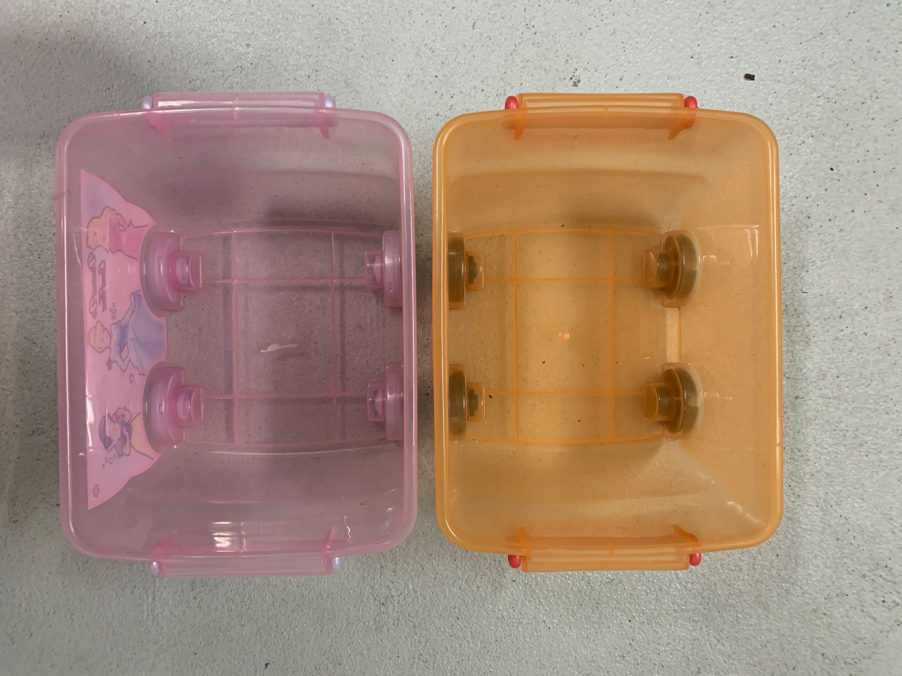 Contenitori & Simili: 2 schöne Boxen mit Rollen Kinderzimmer – Usato da Ostermundigen venduto da des_t9vv 1