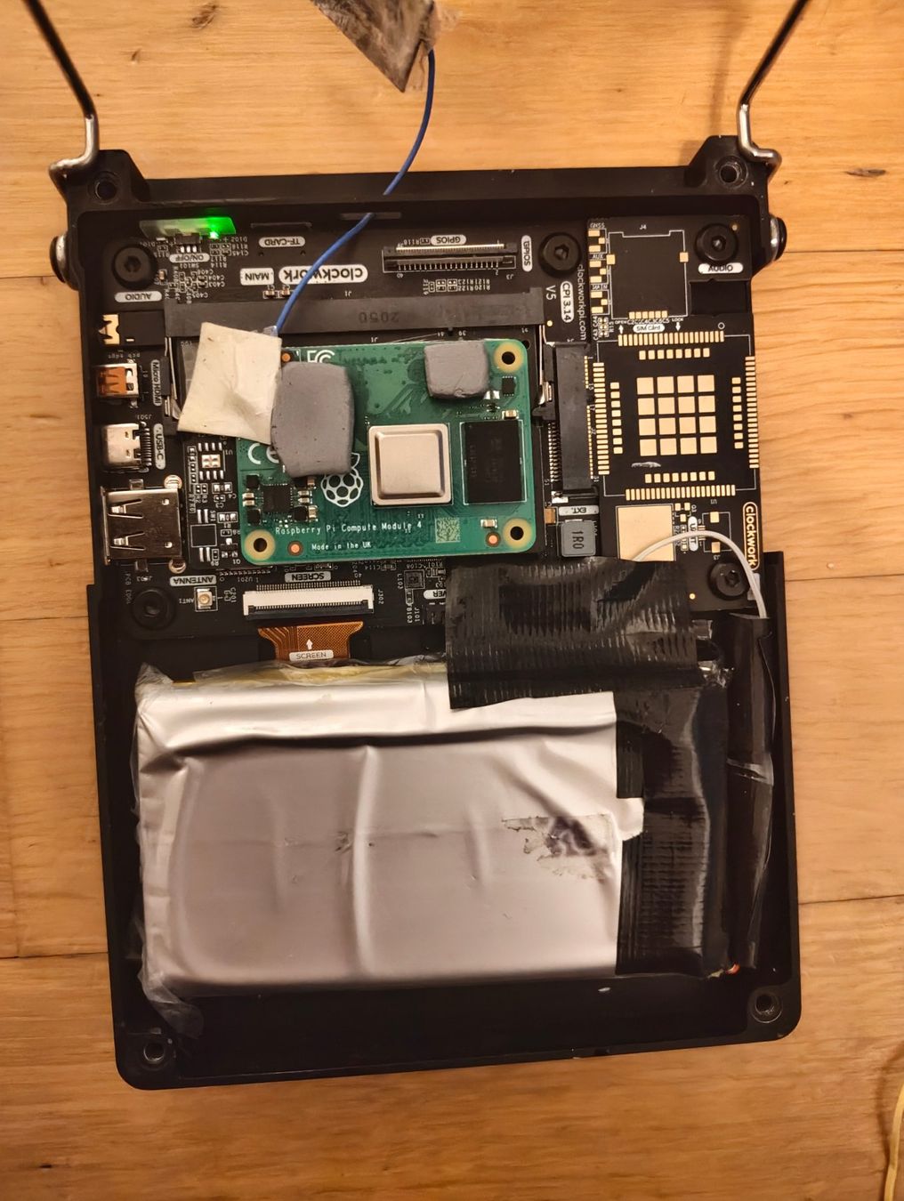 PDAs: ClockworkPi uConsole CM4 4GB modification batterie LiPo 10Ah – Gebraucht aus Pully von flo_pn9d 1
