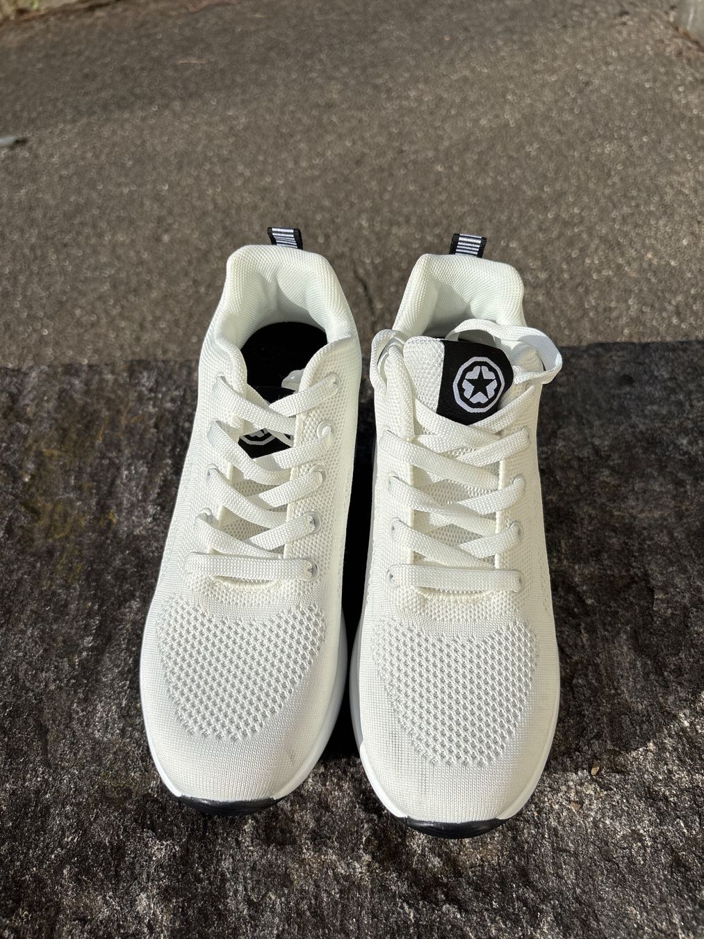 Scarpe da donna: Sneaker Schuh mit High Heel 37 – Usato da Arlesheim venduto da schnsel 1