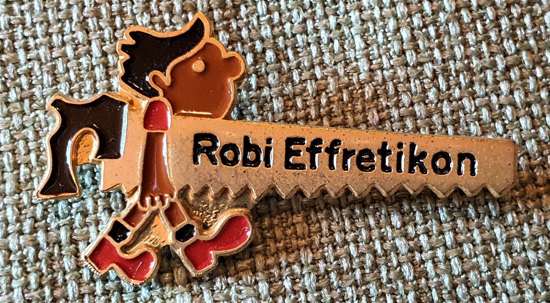 Placchette & Badge: M290 - Pin Robi Effretikon – Usato da Reinach BL venduto da Boston-Verkauf