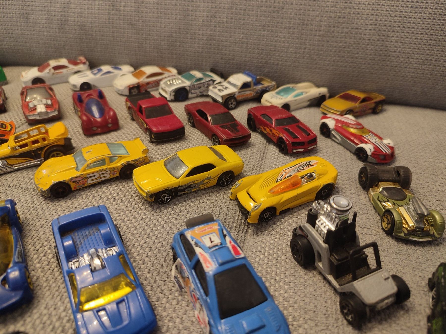 Hot Wheels Modellini d'auto: Lot petites voitures Hot wheels – Usato da Bougy-Villars venduto da Vogue 3