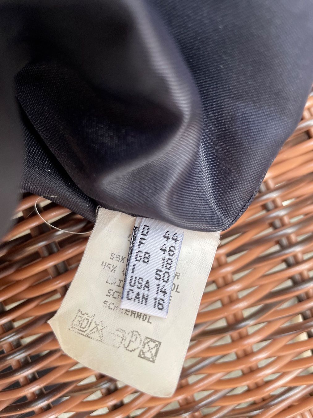 Jacken: Schöner marinblauer ELEGANCE Blazer Gr. 44 – Gebraucht aus Frasnacht von GracyStore 5