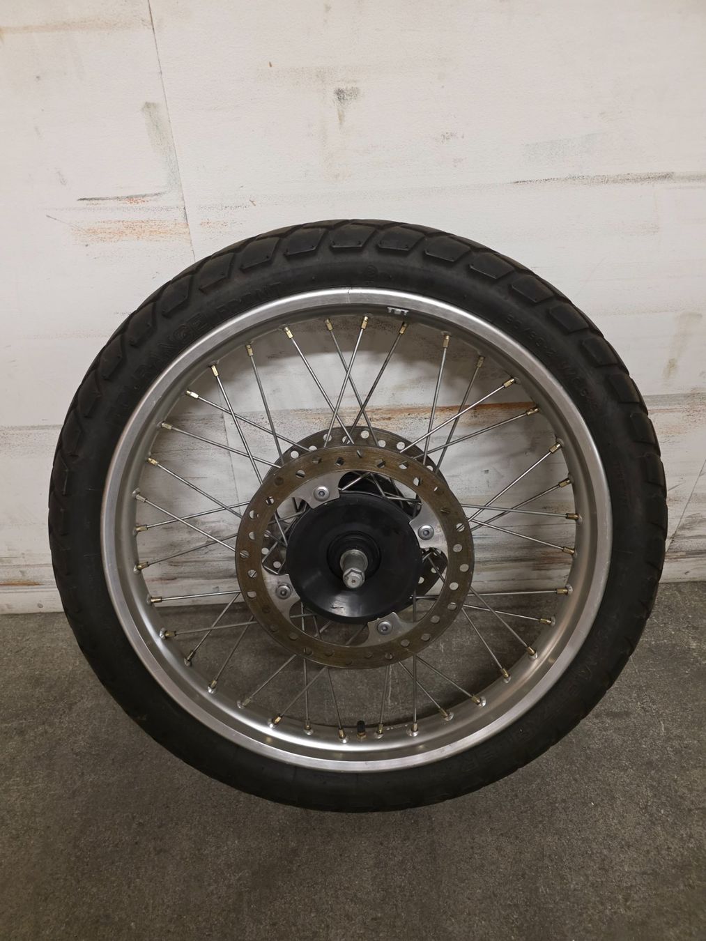 Pneumatici & Ruote complete: Vorderrad Honda XLV 650 – Usato da Salvenach venduto da Hayadriver
