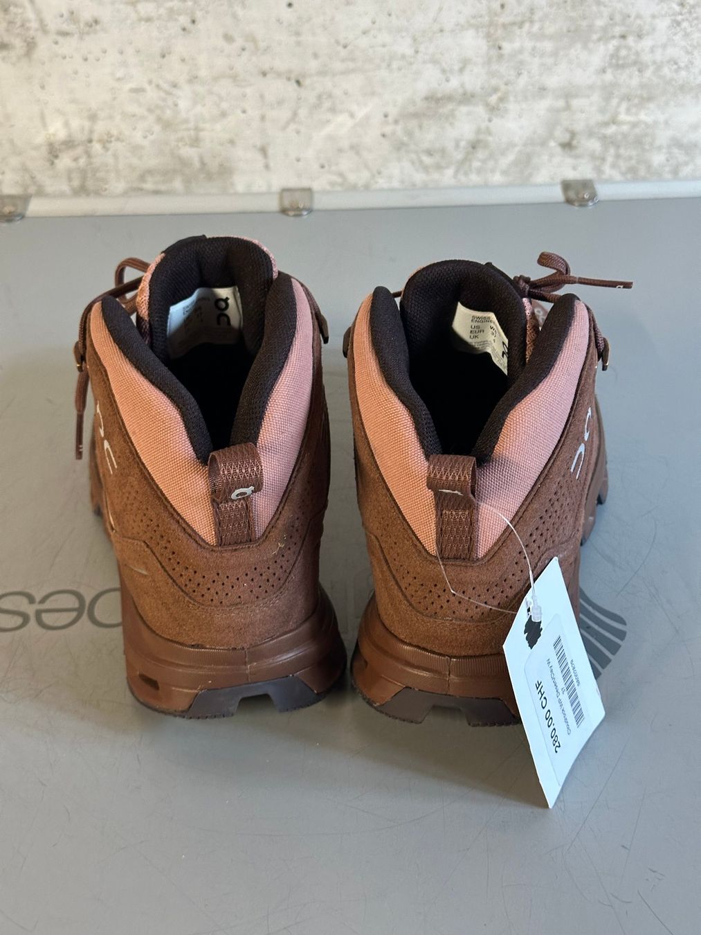 On Scarpe da donna: On Cloud Damen Schuhe Neu Gr. 37 – Nuovo (secondo la descrizione) da Emmenbrücke venduto da karkarkar 3