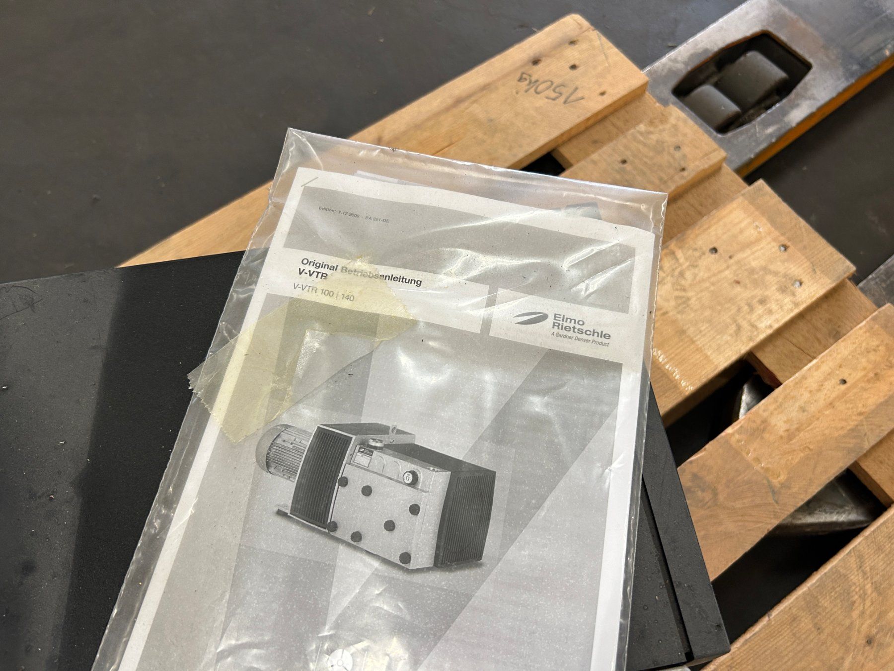 Accessori da laboratorio: Grosse Vakuumpumpe NEU – Nuovo (secondo la descrizione) da Zofingen venduto da Maschinenfabrik 2