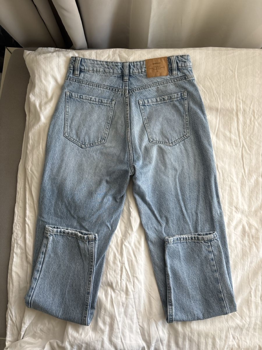 Stradivarius Jeans: MOM Jeans Stradivarius – Usato da Pfäffikon ZH venduto da Coffee44 2