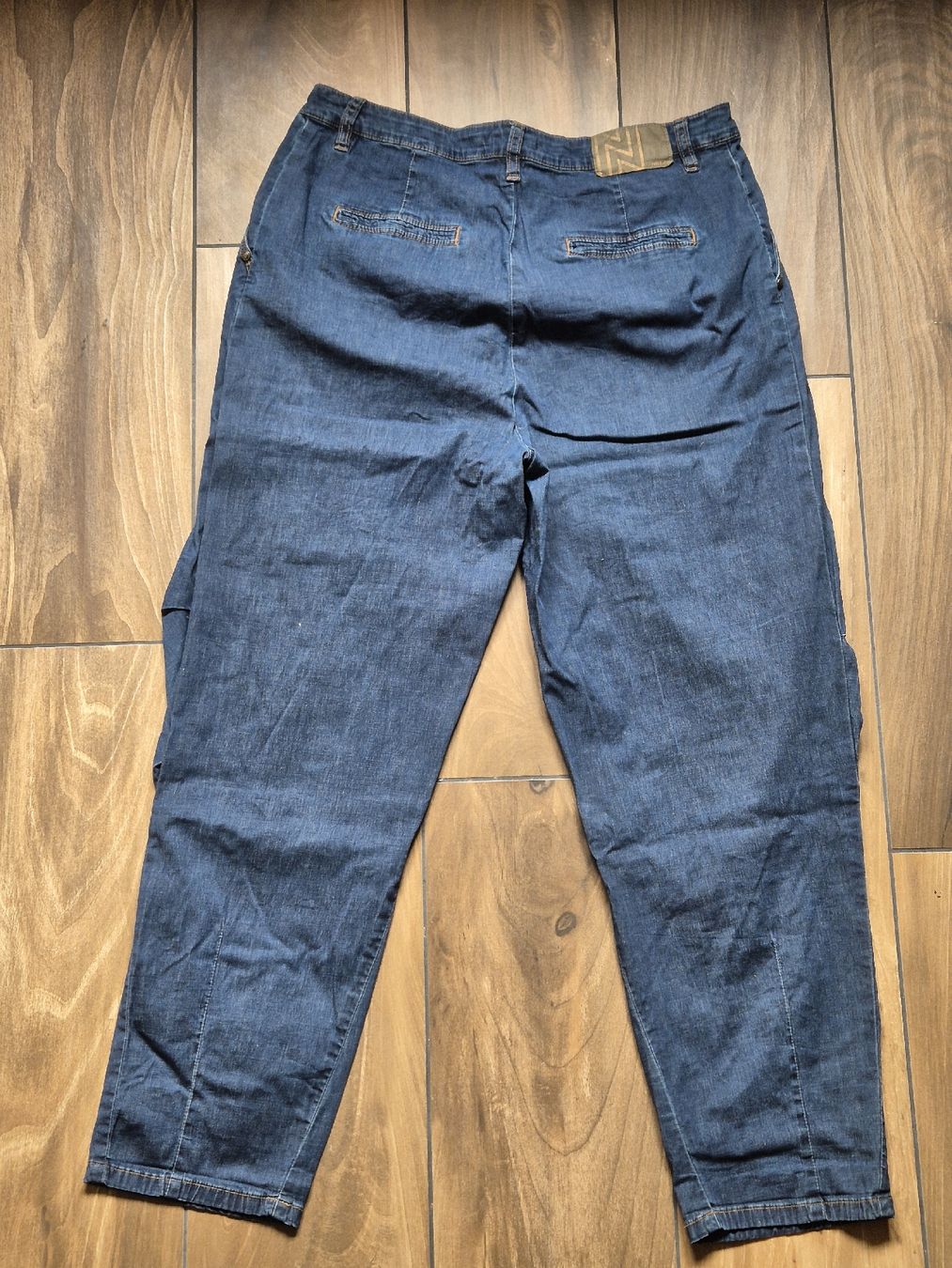 Jeans: NILE Barell Jeans Grösse L – Usato da Linthal venduto da Janluk 1