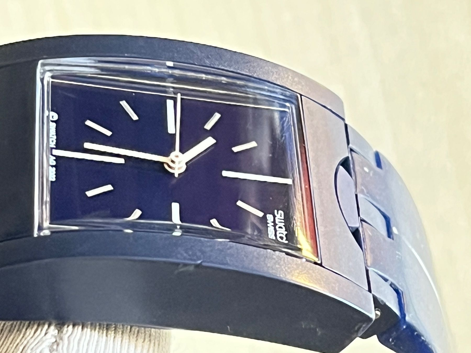 Swatch Orologi: Swatch  Unisex Uhr, Dunkelblau – Usato da Grenchen venduto da chththl 2