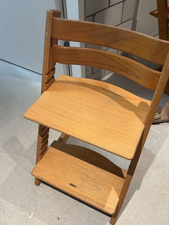 Hochstühle: Stokke Tripp Trapp Stuhl Holz – Gebraucht aus Zollikerberg von sop_p82l 1
