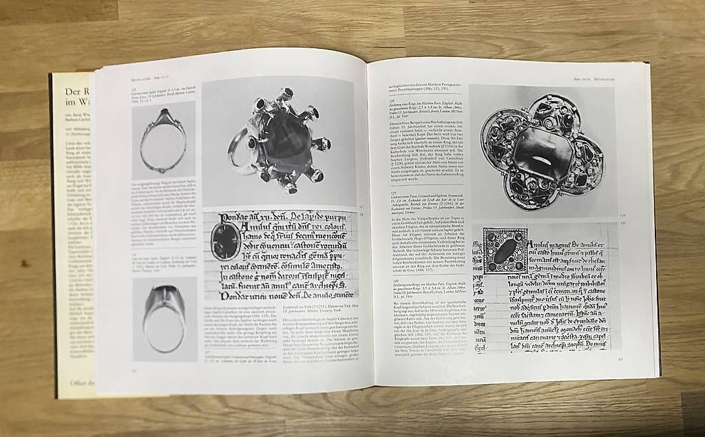 Bücher: Der Ring im Wandel der Zeit – Gebraucht aus Madiswil von jlb_9dnq 1