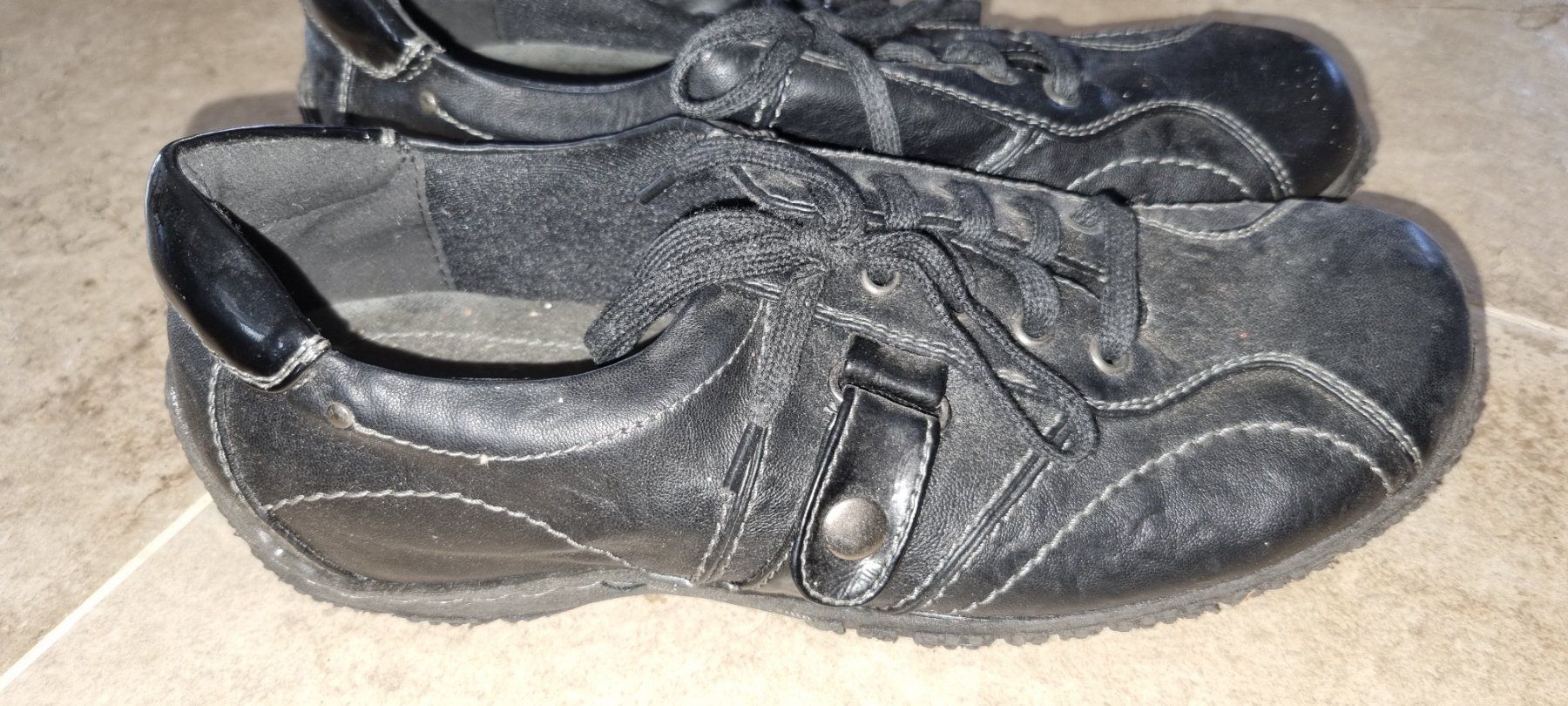 Damenschuhe: Freizeitschuh gr.40 – Gebraucht aus Grossdietwil von GNOM313 1