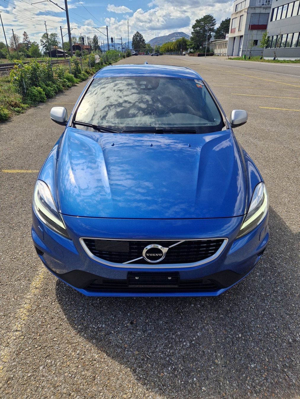 Volvo Automobili: Volvo V40 R-Desing – Usato da Bettlach venduto da Rocco2000