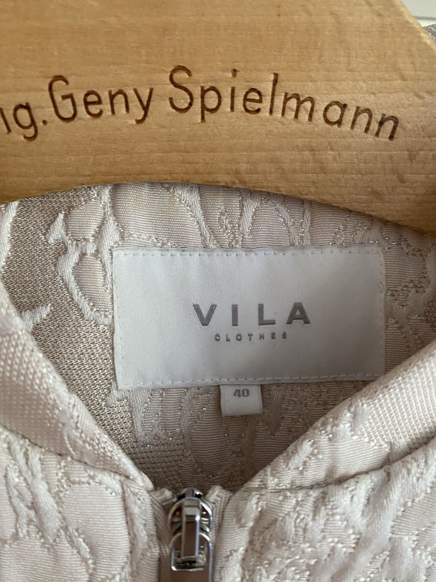 Vila Vestes: Vila Bomberjacke Blumenmuster Beige Grösse 40  – D'occasion à Hünenberg par a.u.849 2