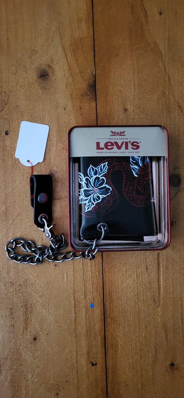 Levi's Portafogli: Levi's Harley metal – Nuovo e nell'imballaggio originale da Camignolo venduto da Hakunamat5