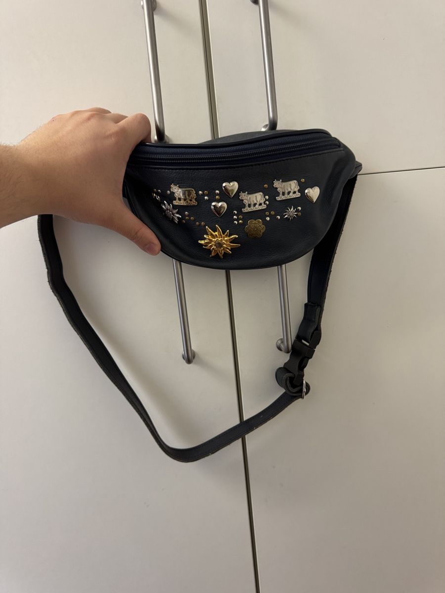 Borse: Trendige Gürteltasche mit Applikationen – Usato da Niederbipp venduto da yar_tf6f 3