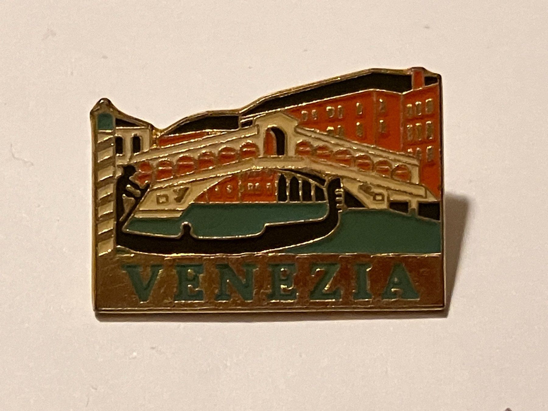 Placchette & Badge: 1 Pin Venezia – Usato da Basel venduto da djwwpp