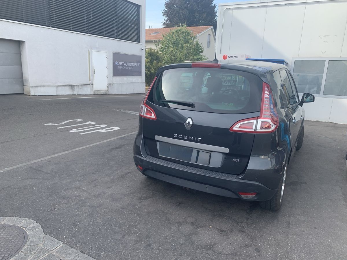 Renault Autos: Renault Scenic 1.6 dci 130 – D'occasion à Muttenz par Benet01 3