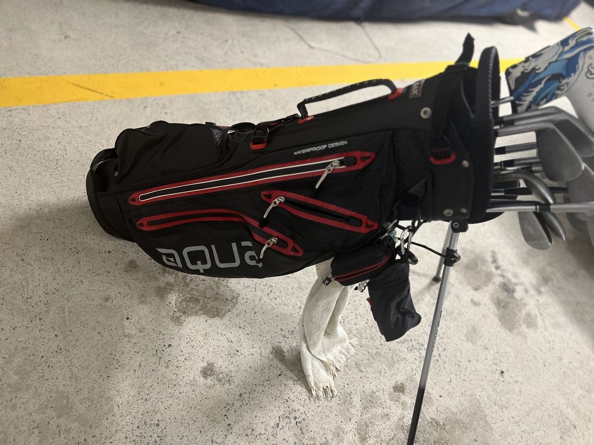 Borse: Golfbag BIG MAX Aqua ice 2.0 schwarz/rot – Usato da Nürensdorf venduto da romano_a