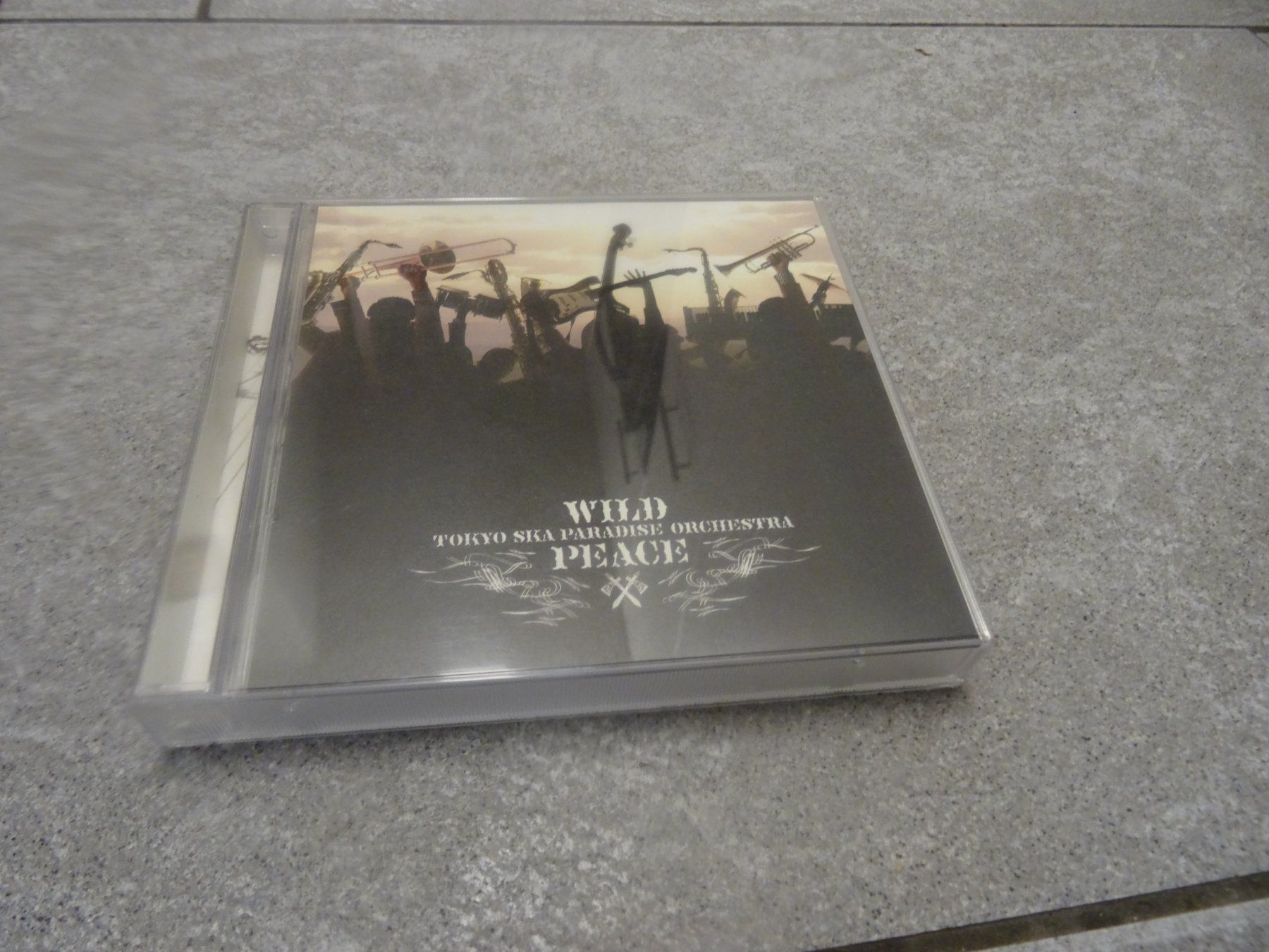 CDs: Tokyo Ska Paradise Orchestra - Wild Peace CD – Gebraucht aus Olten von Disc-Ausverkauf