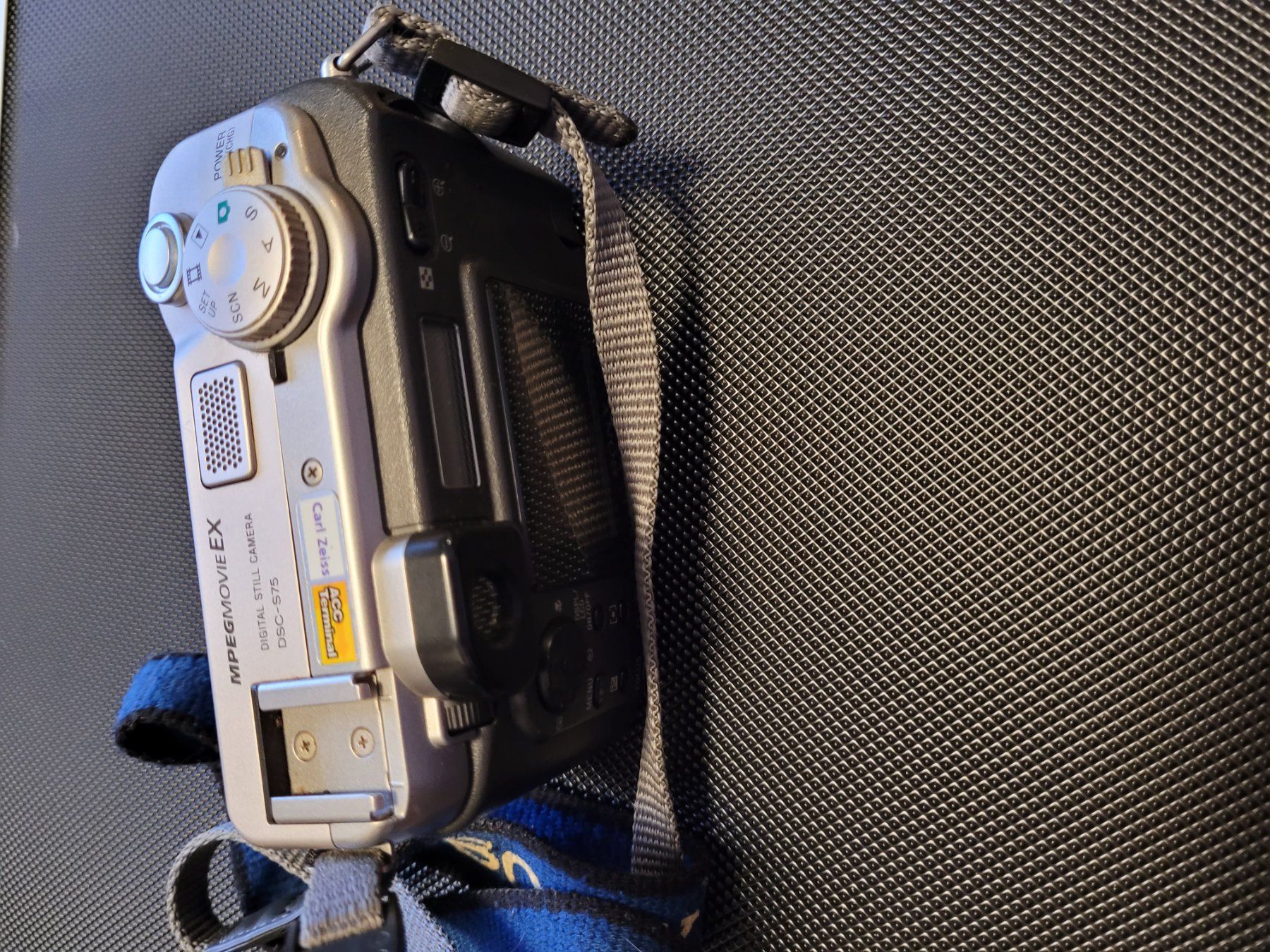 Sony Appareil photo: Sony Cyper Shot 3.3 Megapixel – D'occasion à Sevelen par ste_ph9z 4
