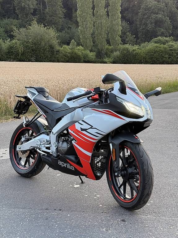 Route: Aprilia RS125 2026 – D'occasion à Fahrwangen par vespa4you