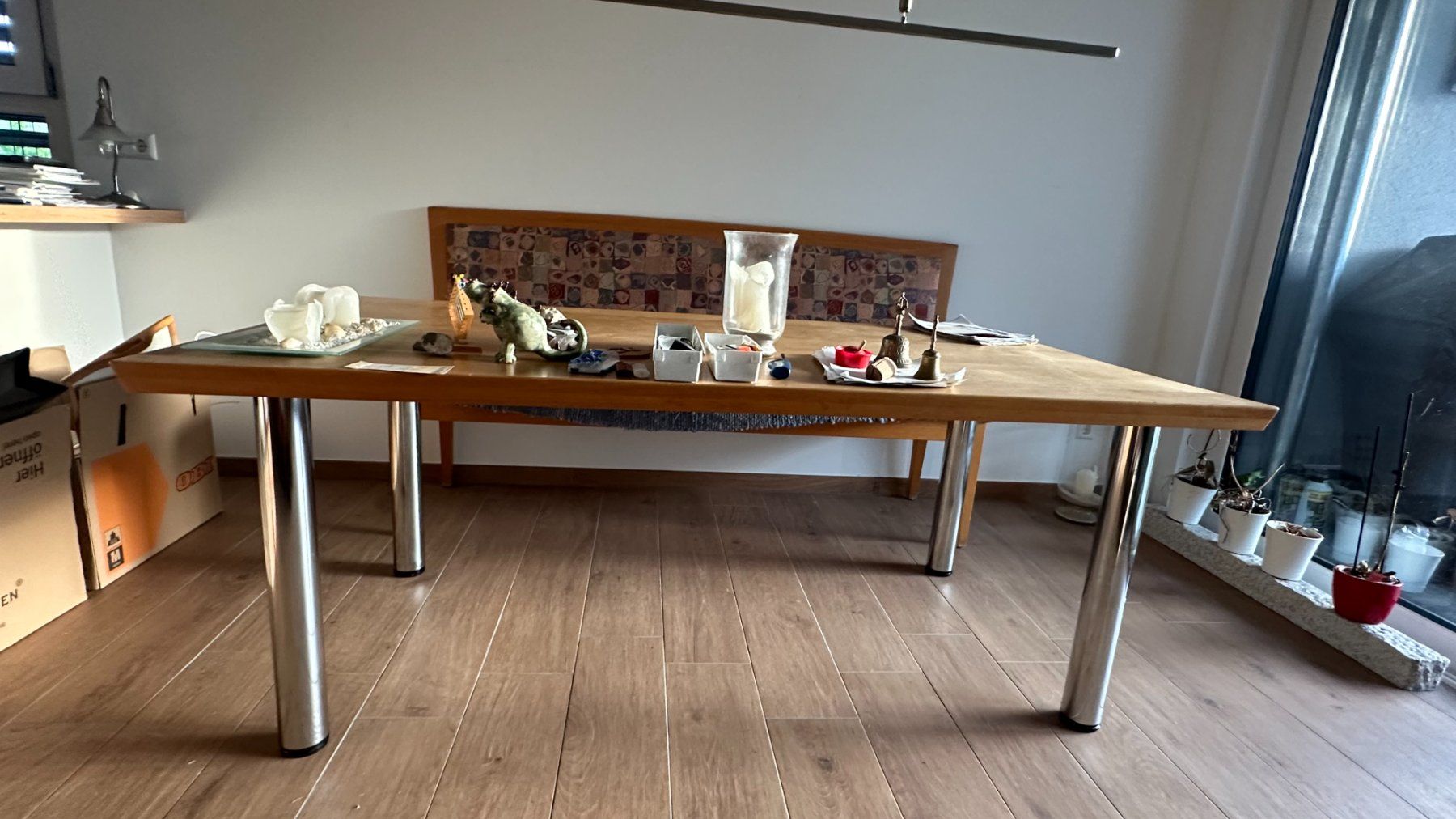 Tavoli: Grosser Esstisch aus Holz mit Chromfüssen – Usato da Bad Zurzach venduto da Cenga 3