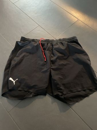 Puma Sporthose / Shorts schwarz Gr. L - perfekt für den Somm