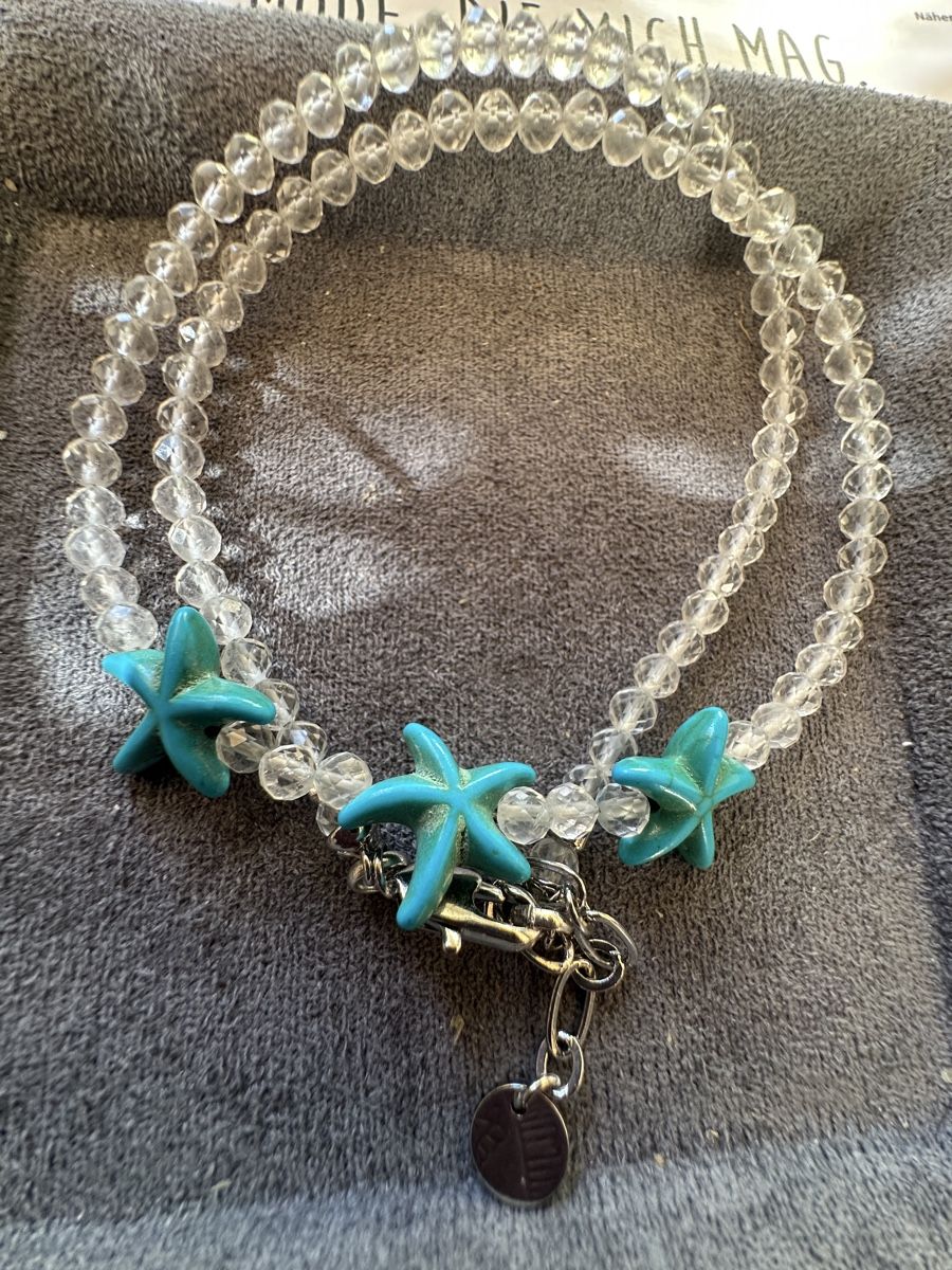 Catenine: Bergkristall Kette mit Howlith Sternchen  – Nuovo e nell'imballaggio originale da Kriens venduto da Hortensie6 1