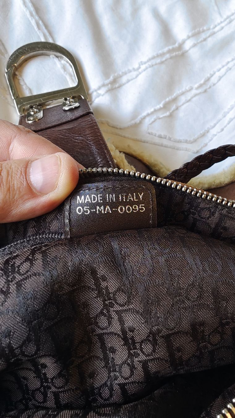 Dior Borse da donna: Christian Dior Saddle Shearling Flight Handbag Original 2005 – Usato da La Tour de Peilz venduto da Dejobokin 8
