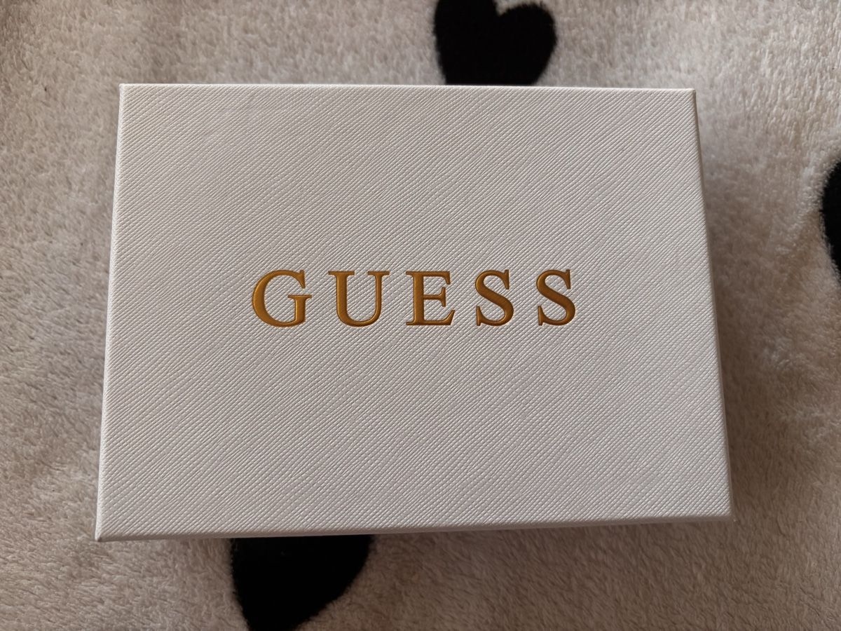 Guess Portamonete: Guess Portmonnaie – Nuovo (secondo la descrizione) da Schwerzenbach venduto da _Aria_ 4
