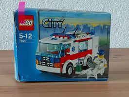 LEGO City Ambulance (7890)