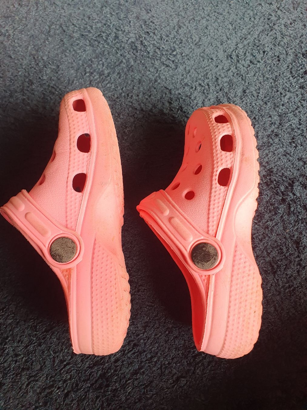 Scarpe per ragazzi: Gartenschuhe rosa Grösse 24 – Usato da Zürich venduto da cha_bfl5 2