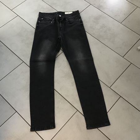 Schwarze Jeans  48