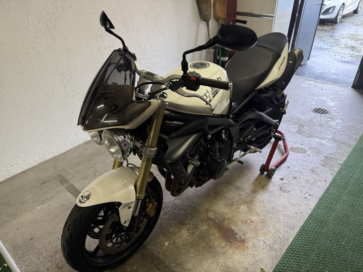Triumph Strada: Triumph Street Triple 675 – Usato da Bauma venduto da Shotgunmann