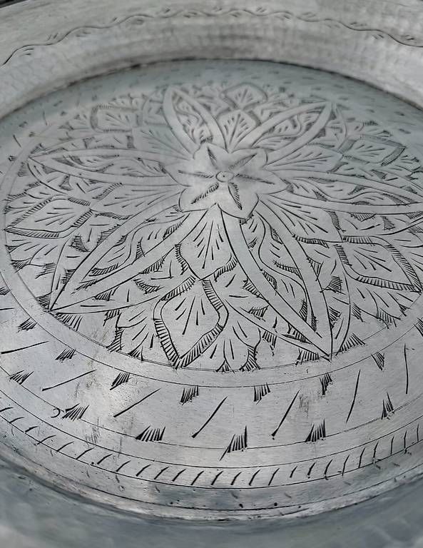 Tutte le decorazioni: Orientalische Deko Schale Silberfarbig – Usato da Remetschwil venduto da Fraseris 1