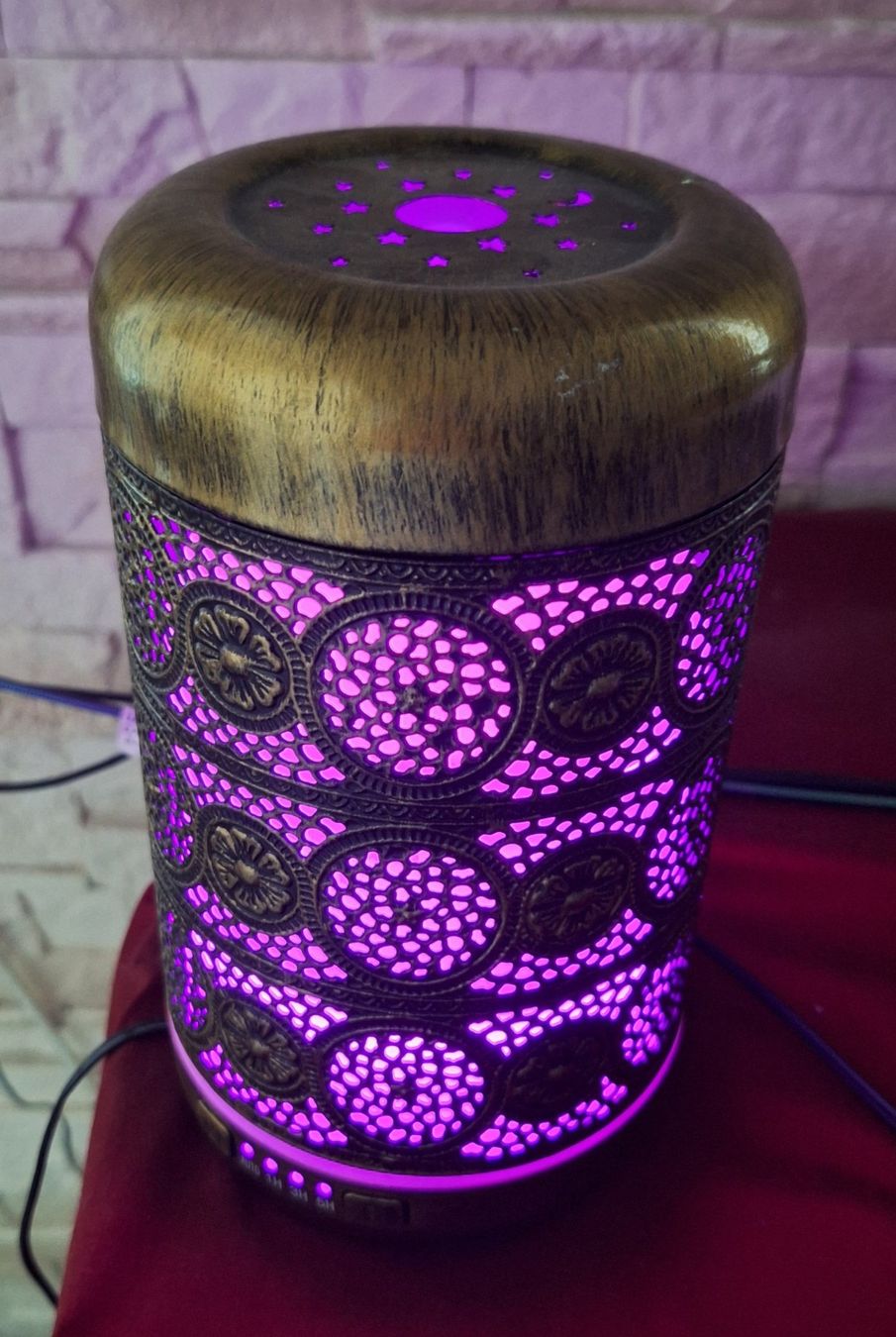 Duftöldiffusoren: Diffuseur d'arômes  avec lumières de différentes couleurs – Gebraucht aus Rickenbach b. Wil von joeletaxi1954 4