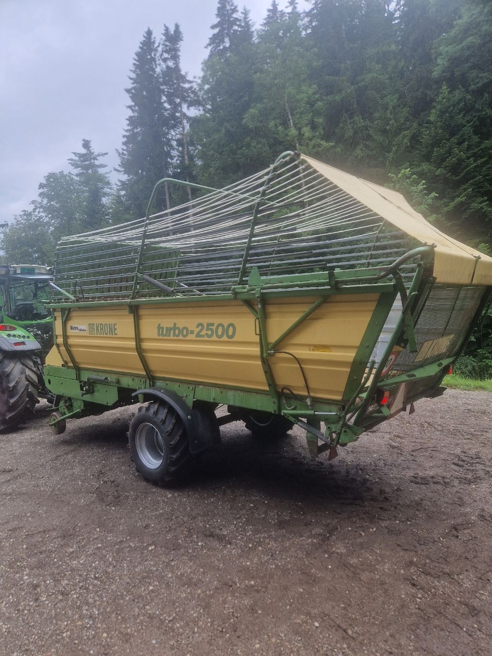 Krone Tutte le macchine: KRONE Ladewagen – Usato da Sumiswald venduto da ForstCounty 1