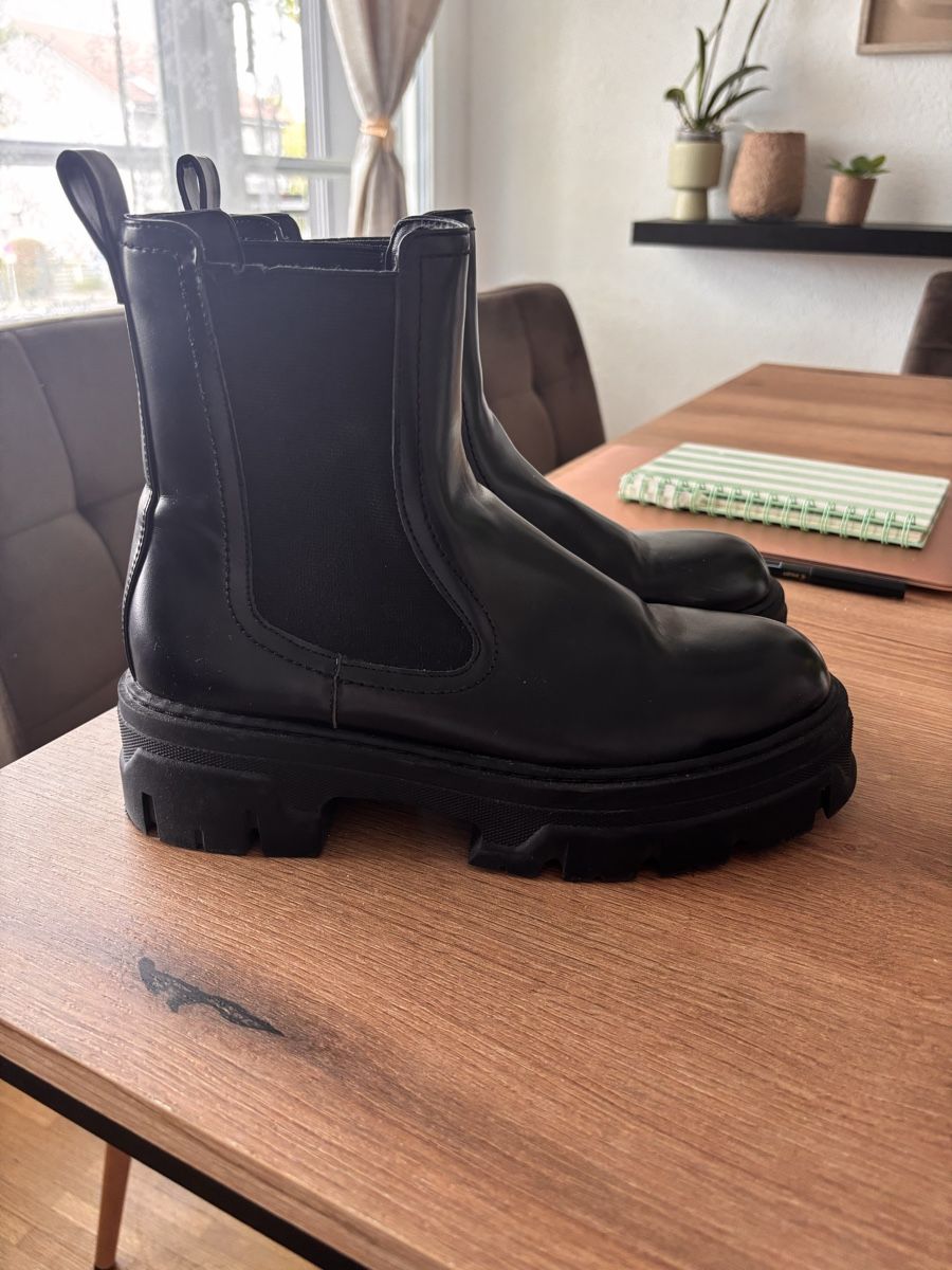 Scarpe da donna: Bottines femme  – Nuovo (secondo la descrizione) da Yverdon-les-Bains venduto da mar_lz9m