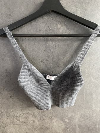 Graues Zara Stricktop Crop Top Gr. S angenehm zu tragen