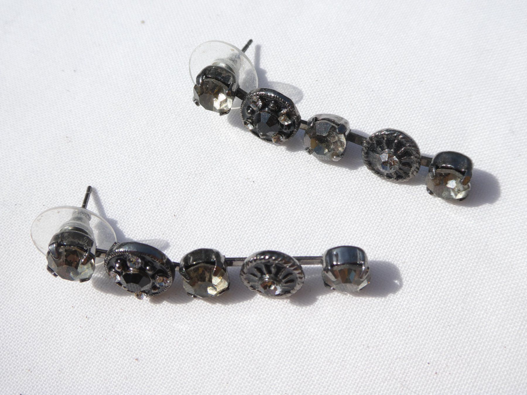 Ohrringe & -stecker: Ohrstecker, Modeschmuck; Länge 4.5cm – Gebraucht aus Gattikon von kaandooh 2