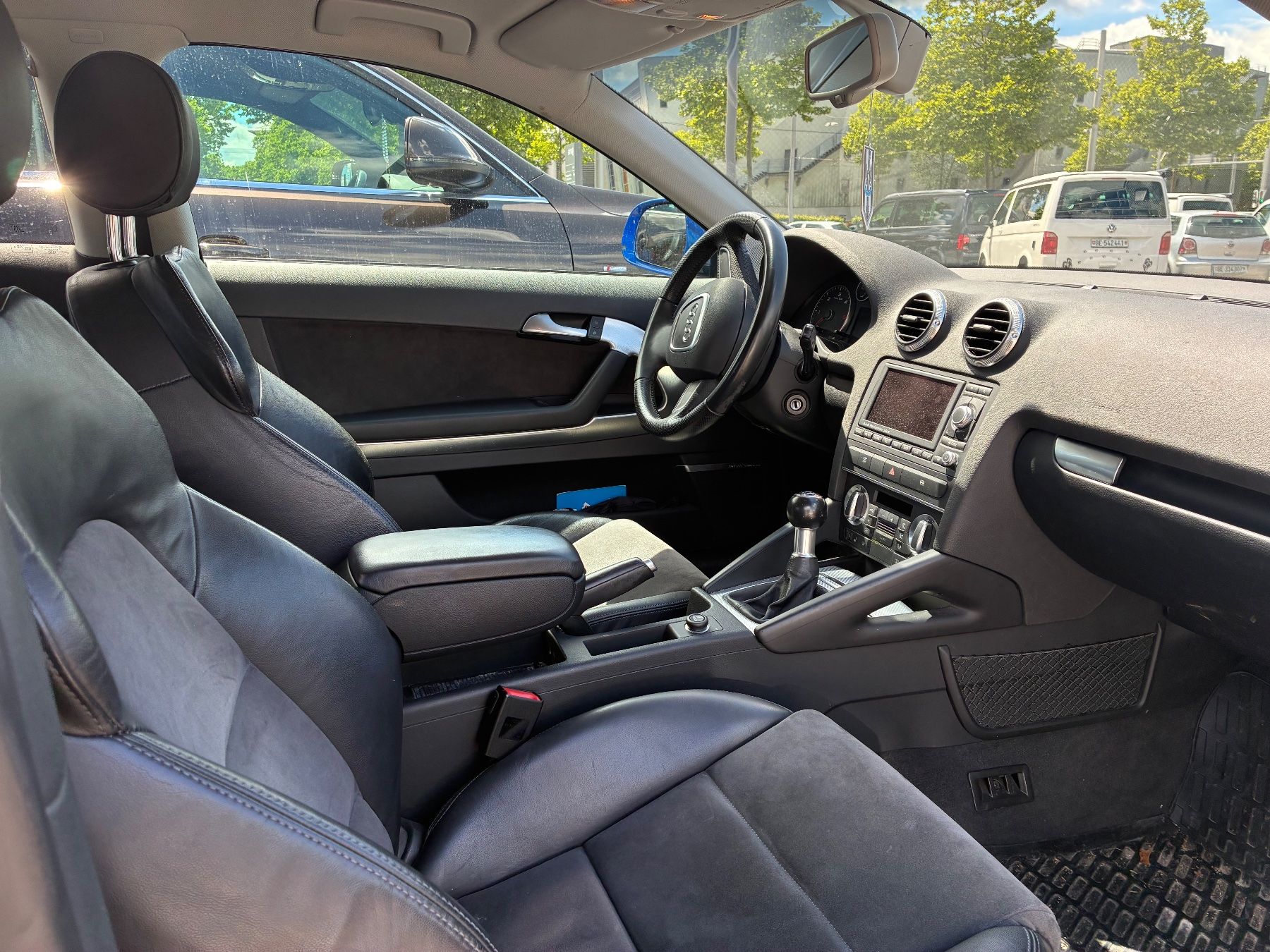 Audi Automobili: Audi A3 2.0 TDI quattro sLine – Usato da Bern venduto da STTTLR 5